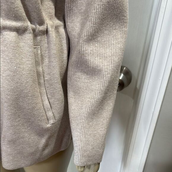 Women's Beige Zip-Up Jacket - Picture 3 of 8